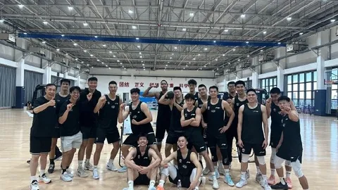 国足集训名单本周揭晓：伊万教练选将悬念多，备战之路喜忧并存